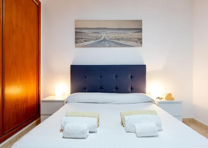 Edificio Carolina אדחה