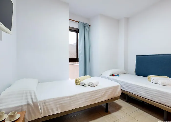 Edificio Carolina أذيخي